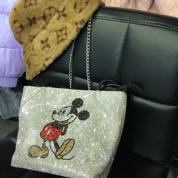 Sold - Picture 5 of 5